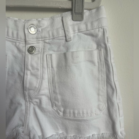 Zara Kids White distressed denim shorts size 10 - Picture 2 of 4
